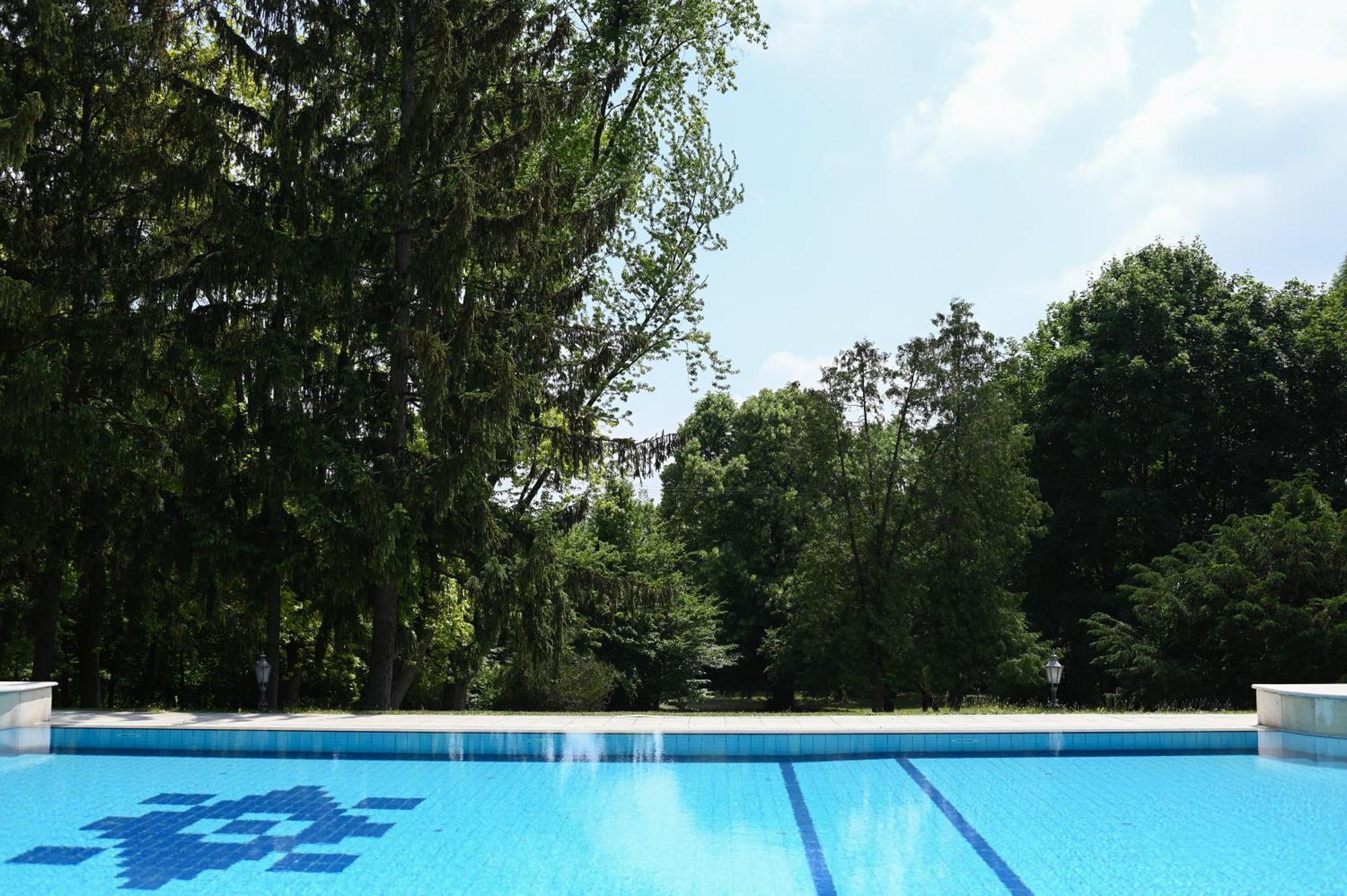 Castle Hotel Grof Degenfeld Superior Tarcal Esterno foto